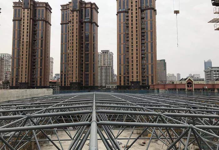 新民螺栓球网架结构